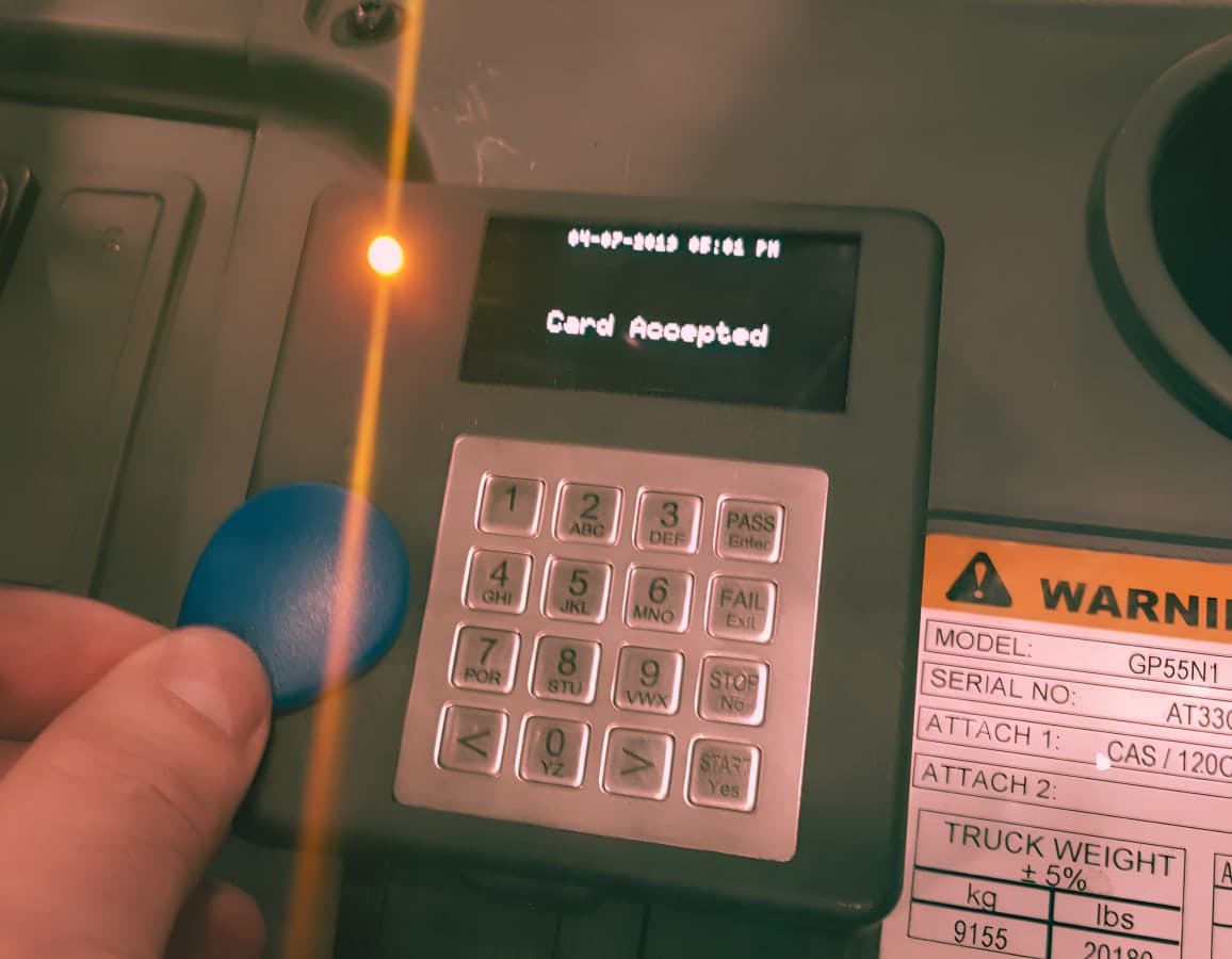 SM301 accepting a proximity card, showing Card Accepted